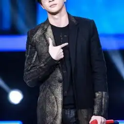 男神薛之谦帅气微信图像28