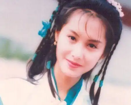 朱茵节目聊周星驰昔日合影海量青涩美照开扒