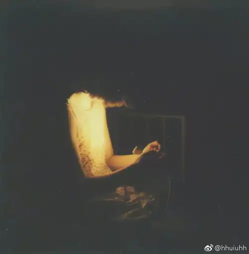 生活超神秘的中国女摄影师,至少有1000万人用她的照片做过头像