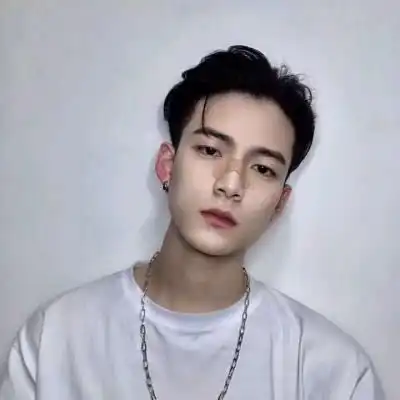 男生头像阳光帅气高清喜欢迩坏坏的笑容