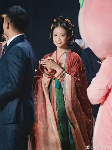 古风女头像京剧