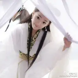 小白娘子跳咋了爸爸美腿吸睛搞怪舞蹈让人捧腹