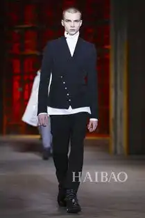 高深莫测的远东秘使迪赛黑金dieselblackgold2017秋冬男装秀,海报网带你亲临2017秋冬米兰男装周