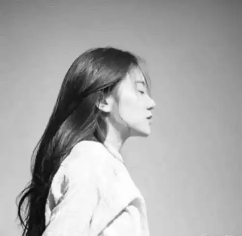 心里难过心情低落时发的说说,句句心酸无奈