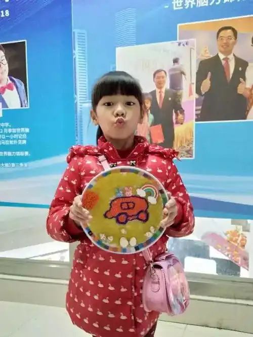 南宁市妇女儿童活动中心朱槿女子书院传承多彩文化拼贴创意生活马赛克拼贴画亲子diy活动