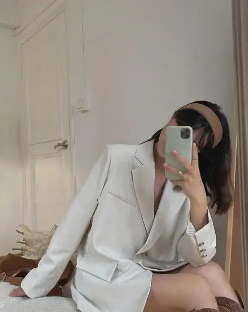 想穿出韩系穿搭的精髓,懂得配色很关键,这些穿搭值得借鉴