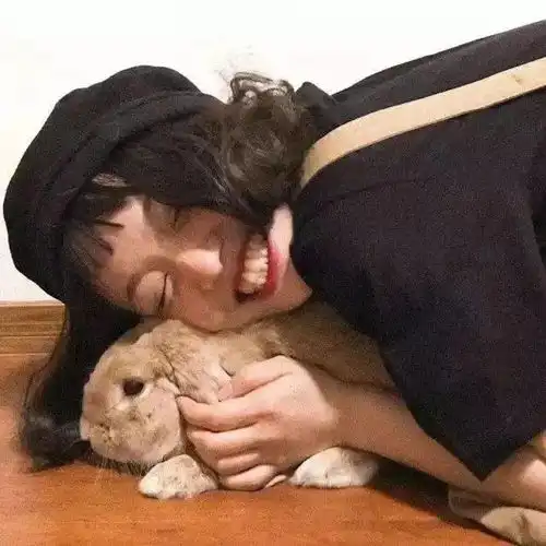 头像一个真正喜欢你的人怎么舍得不联系你