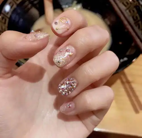 ins上超火的梦幻少女系星月美甲,春日和美甲来一场浪漫邂逅