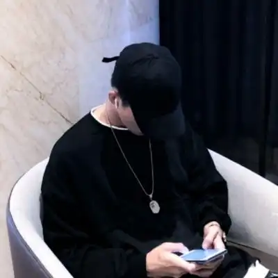 男生头像颓废高冷范小哥哥头像