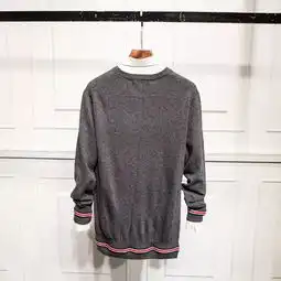 微店即可开拍100羊毛官网主推款纪梵希17年秋冬最新款男士圆领织带装饰红色五角星毛衣