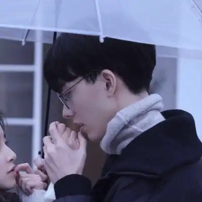 小奶狗害怕失去你,才会频繁发这3条qq,丫头调教得不错