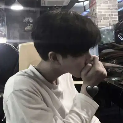 男生头像真人高冷图片2019霸气高冷孤独男头像