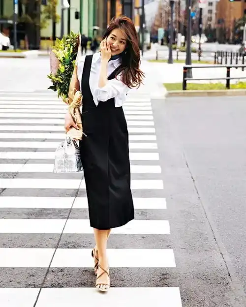 简约系头像女生日式