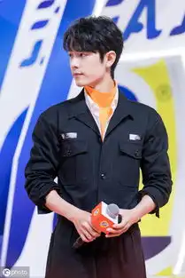 肖战工装风造型出席活动,连体装展现好身材,演绎禁欲系时尚