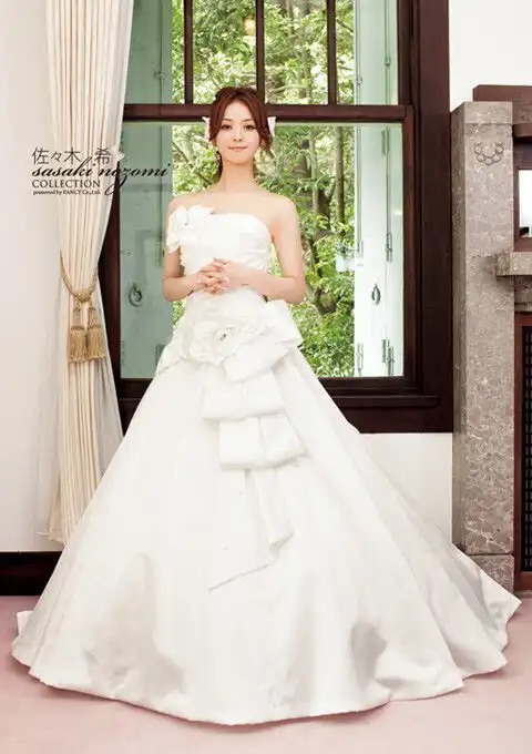 日本名模佐佐木希fancy婚纱系列
