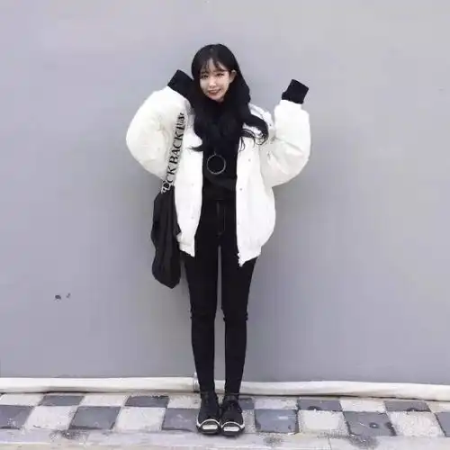 甜美女孩的韩风街拍