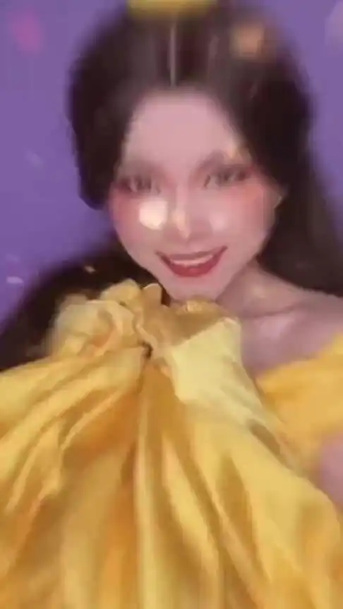 真人比动漫好看系列,找一个这样的女朋友,就可以拥有迪士尼