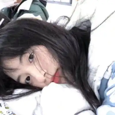 女生头像纯白系头像可爱