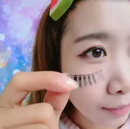 粉嫩减龄少女妆