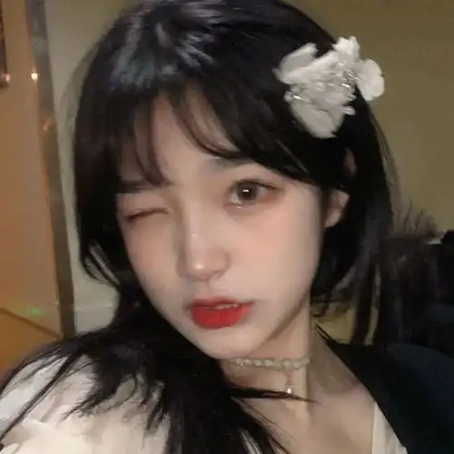 女生头像我觉得猫很可爱