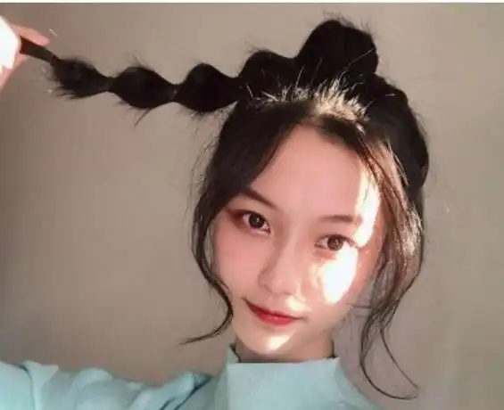元气满满的少女发型扎法效果图