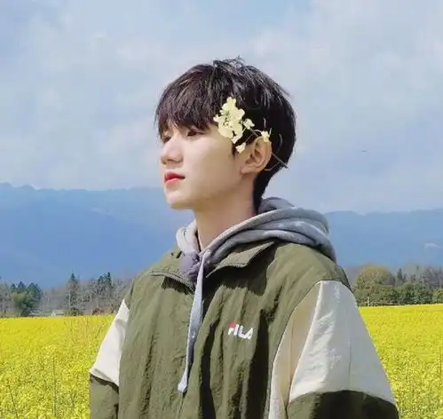 干净治愈系高清头像井柏