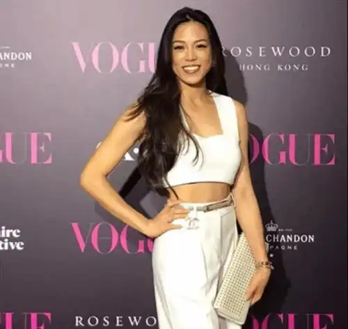 可爱公主头像黄色系华裔