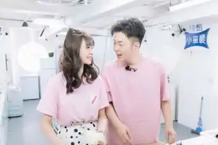 中餐厅沈梦辰两套look,彩虹装美翻,和杜海涛粉色情侣装好甜