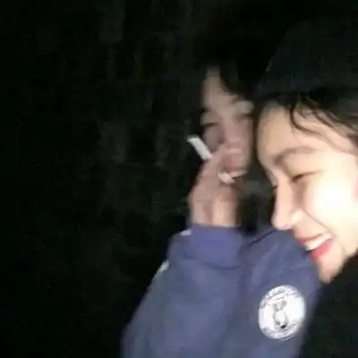 一对两张个性情头.不需要爱情但qq情侣头像我要个性网