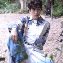 笼屉当下最迷惑问题,藏在朱一龙背后的小陈总,是奶狗还是狼狗