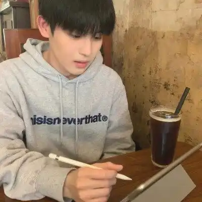 2023最新高清帅气真人男生头像