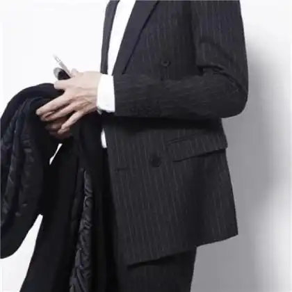 男生头像半身控,2020男人能吸引妹子的头像不露脸的