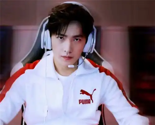 杨洋全职高手刚播,乔欣忽然官宣新剧,这次搭档夜华君