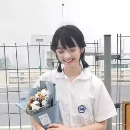 情感语录时光从来不会顾及任何人的感受...