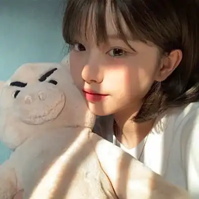 真人照片头像女不是网图,超好看的真人头像女生