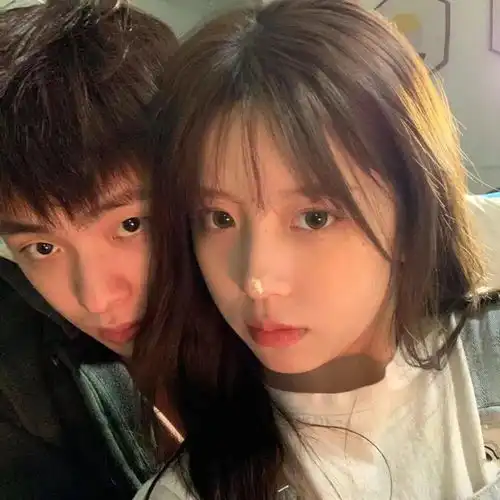 情侣头像欲系情头女生