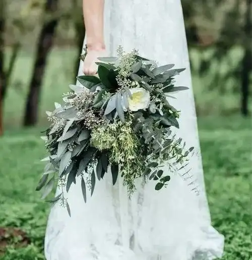 成都马克一次性把新娘手捧的色系给你讲清楚