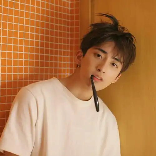 韩系男头正面高清头像吸