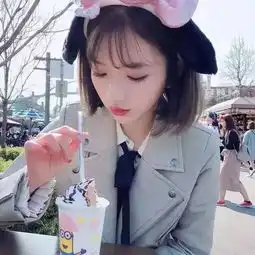 女生头像言不由衷