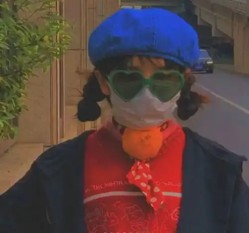 超正经的搞笑沙雕女头