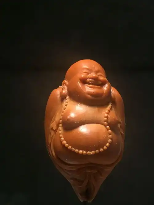 来自生命的隐喻核雕师李双作品