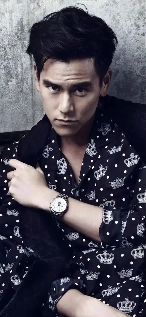 有哪些好看的男生照片可以做壁纸不一定要明星的哦有一次看看别人的手机壁纸一直恋恋不忘