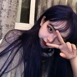 唯美好看的长发侧颜女生图像