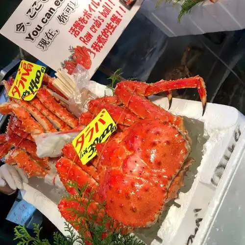 日本街头突现神秘吃喝旅行团,知名漫画家也在其中