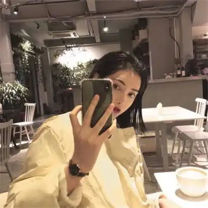 qq头像欧美女生阳光青春图片,微笑着过好2020每一天