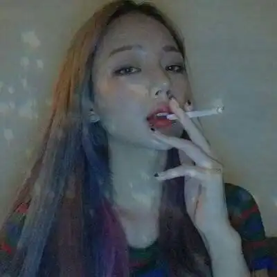 女生抽烟头像霸气社会女头像霸气十足抽烟系列