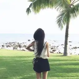 背影头像女生长头发小清新2018你的眼睛酷似星辰