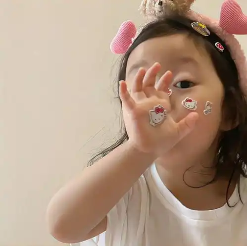 这种风格的头像,看一眼就沦陷了