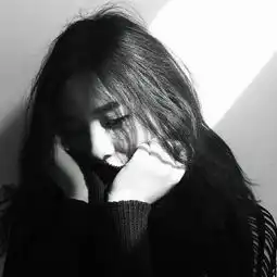 还是那么没出息处处留意他的消息有没有知道另一半的情侣头像,谢谢