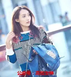 北影女神酷似杨千嬅,美照尽显成熟女人范